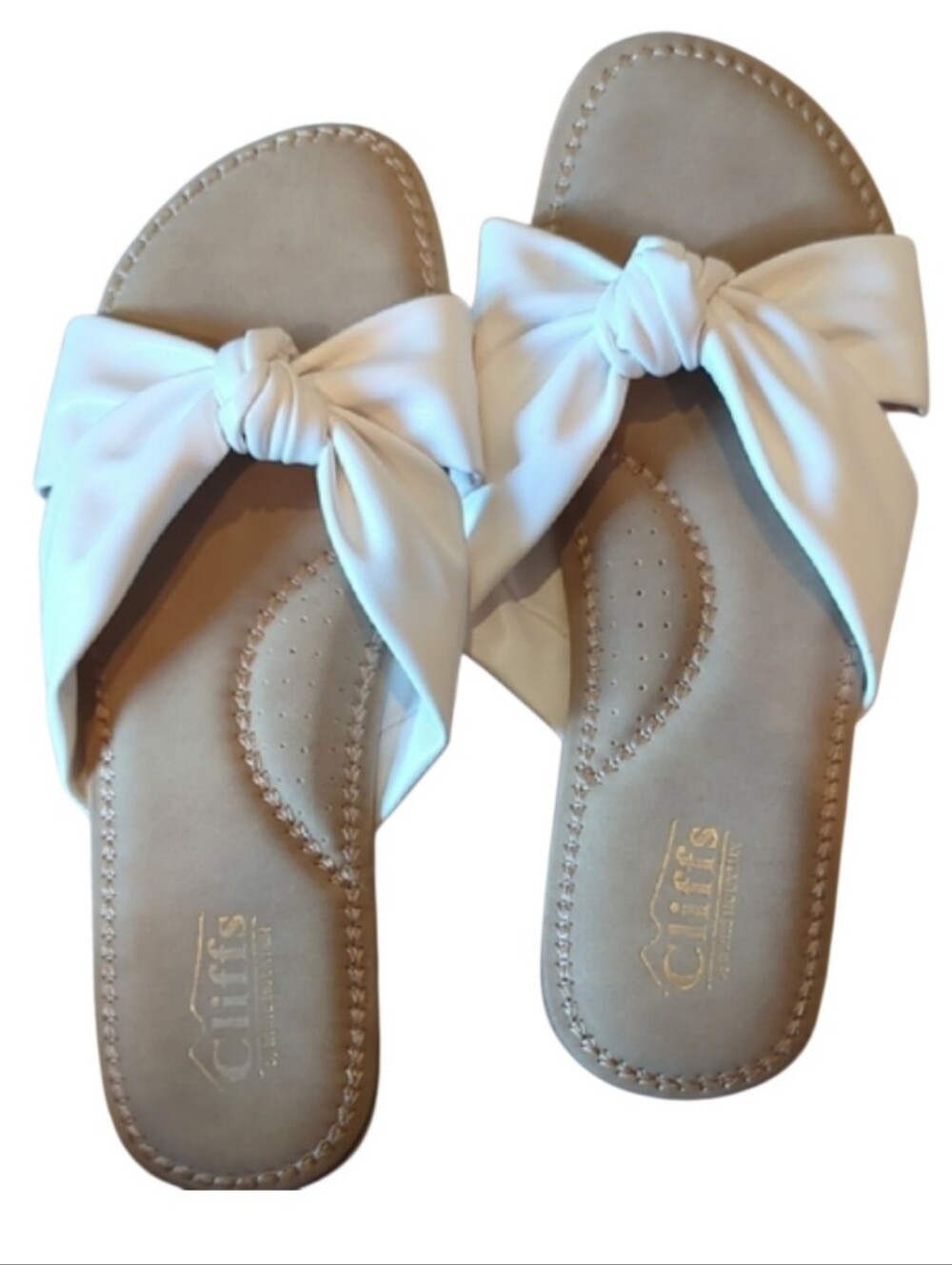 Cliffs by WHITE MOUNTAIN Beige and White Knotted Sandals